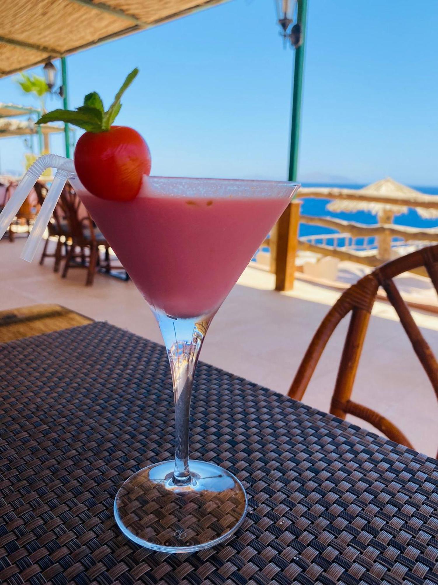 Reef Курортний комплекс 4*